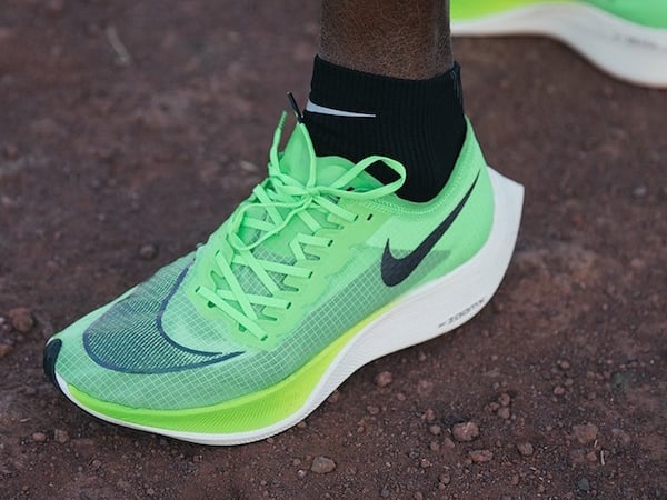 每週鞋報：NIKE 再度帶來最強跑鞋NEXT%；GUCCI 把登山鞋做成了涼鞋