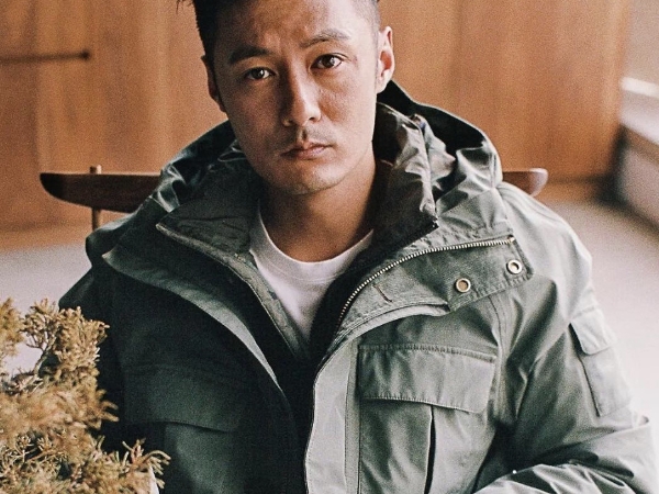 ＭADNESS Ｘ NB 秒殺售完售！余文樂轉 Po 炒賣價格表引起爭議 網友：「主理人兼鞋販真的很 6！」
