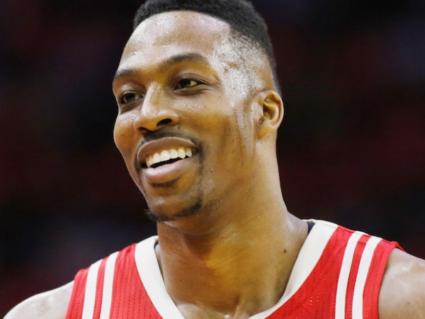 「他比喬丹還要強！」NBA 球星魔獸 Dwight Howard 公開大讚 Kobe　網友：「牛肉沒了？」