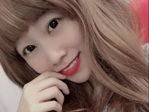 S 曲線一覽無遺！「路路」超透「低胸薄紗」飄仙氣　網戀愛：這身材不科學！