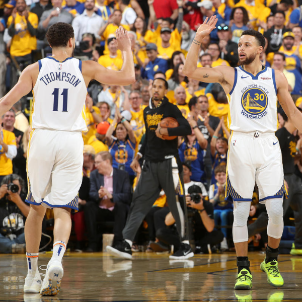 KD 受傷退場、浪花兄弟復活！勇士 5 分差驚險擊敗火箭　搶下「天王山之戰」率先聽牌！