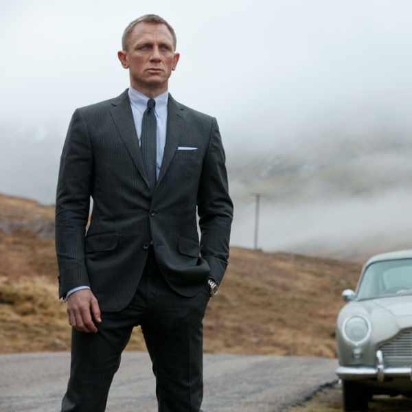 007 最新電影坐駕曝光　竟是一台「破爛老古董」？！車評：「這台老爺車比千萬超跑還值錢」