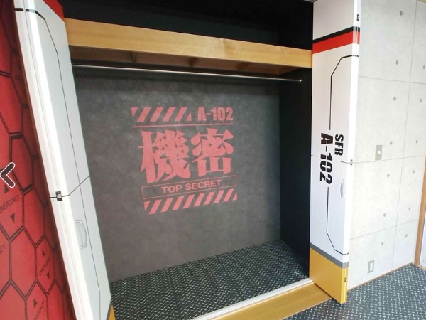 超中二！日本網友找租屋卻遇到 EVA 設計套房　動漫迷狂讚：太酷了好想住進去！