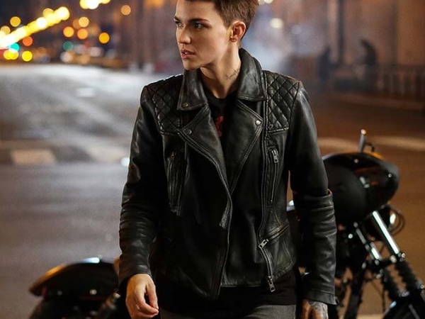 中性短髮現身!Ruby Rose 主演《蝙蝠女俠》首支預告 自信當上 DC 最帥氣女性超級英雄!