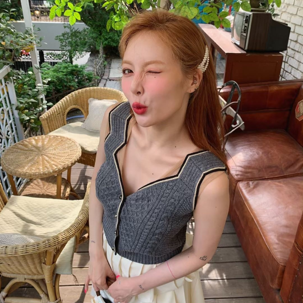 泫雅靠髮型瘦面　不上髮型屋 3 招巧妙隱藏寬闊顴骨、水腫包包面