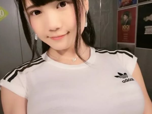 除了 SODA，這些胸器逼人的 DJ 小姐姐哪個頂得住？