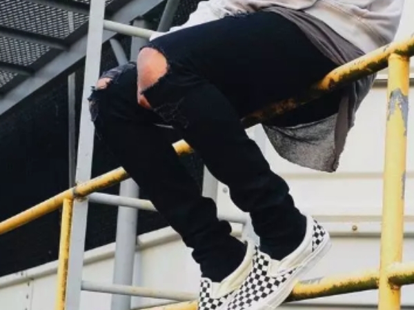 為什麼小賈和 GD 都愛 vans 棋盤格？