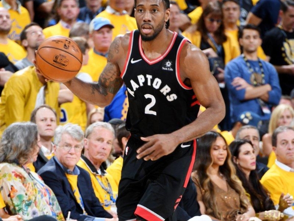 Curry 狂轟 47 分也無用！暴龍客場大勝勇士 14 分　總冠軍系列賽取得 2 比 1 領先優勢！
