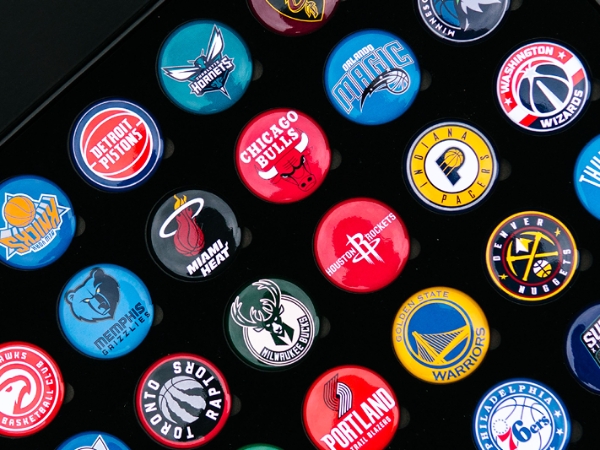 球魂整個大噴發！全新 NBA 隊徽磁鐵珍藏套組霸氣登場　你要的 30 支隊伍全部一次滿足！