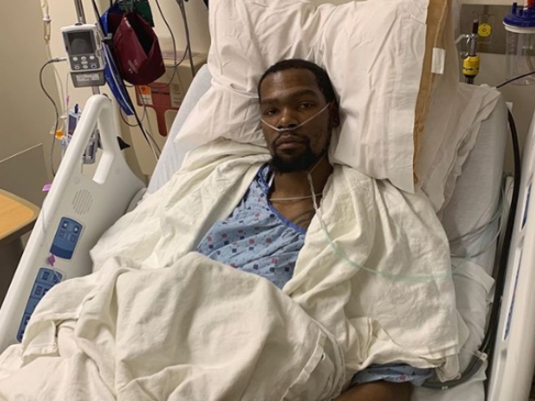 賠上了籃球生涯！Kevin Durant 本人證實自己阿基里斯腱斷裂：「我很驕傲我能用盡全力！」