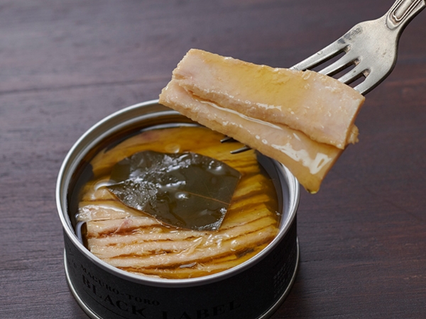 裡面是有金子膩？日本推出要價台幣 1500 元的「頂級鮪魚罐頭」　網友「我還是吃海底雞就好⋯」