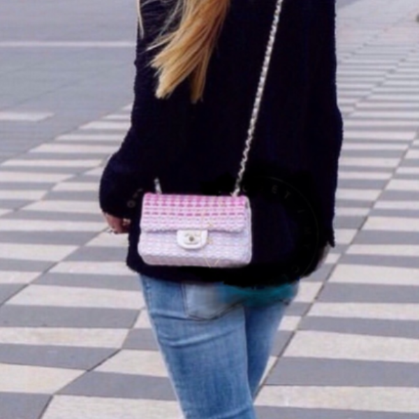 攜帶方便、小巧可愛 6 款人氣粉色名牌 Mini Bag