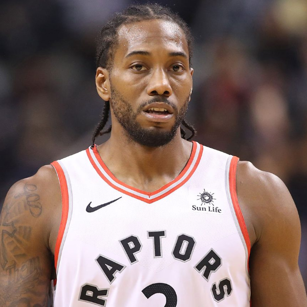 卡哇伊將和5支球隊安排會面，網友帶照片爆料：他已經買好搬家紙箱了