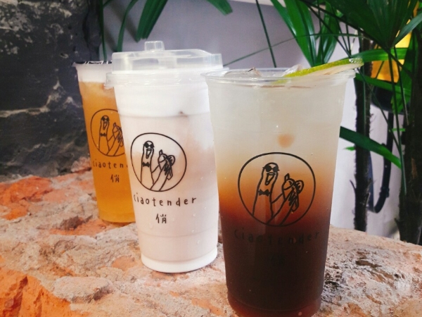 【吃貨出任務】隱身巷弄內的人氣網紅店！東區首間「調酒飲料化」手搖店　其中這 4 款「必點招牌」非喝不可