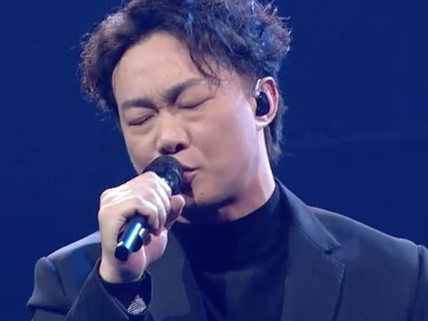 難得演唱台語歌！金曲 30 陳奕迅開場表演「金氏紀錄」一連帶來多首金曲串燒！網友：看到噴淚！