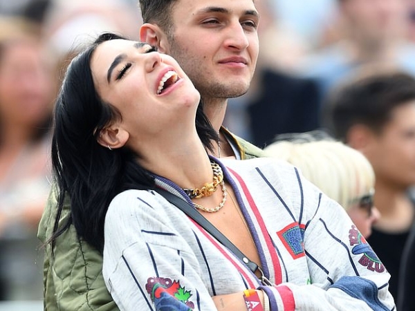 演藝圈真小！Dua Lipa 新男友是吉吉哈蒂德弟弟　他曾在派對上舌吻 Kendall Jenner 艷福不淺！