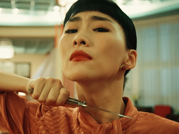 【台版黑天鵝】顛覆驚悚的年度話題電影《灼人秘密》！ 為了成為女主角，妳願意付出多少殘酷代價？