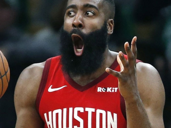 只愛籃球?!大鬍子母親爆料:「Harden 國中時被女生追求,但因無心戀愛就用球砸向對方!」