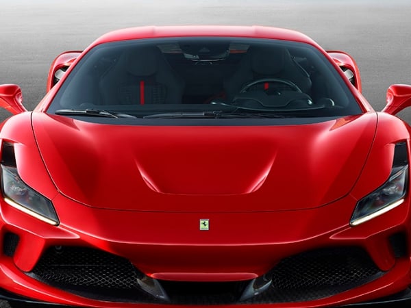 打進富豪圈的入場券！Ferrari V8 Tributo 霸氣抵台　1600 萬就能把「最速 V8」開回家