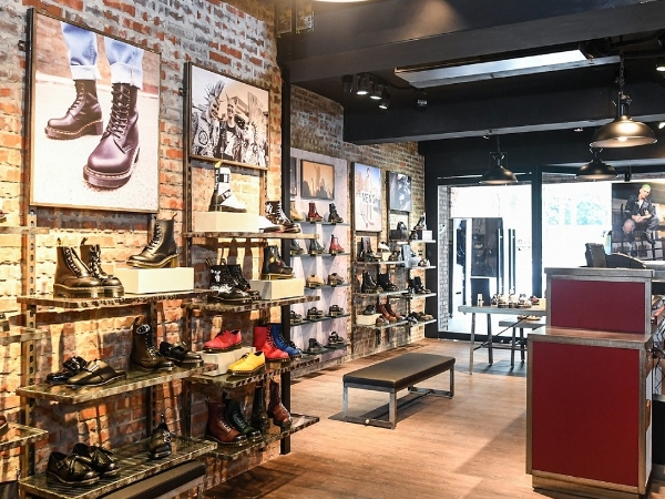 新品重磅上市！Dr. Martens 眾多獨賣款都在西門店，防水靴、經典款都有！