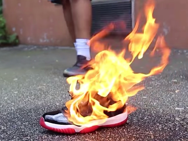 Air Jordan 11 BRED 「最火」今年即將復刻!瘋狂點燃影片為哪樁?