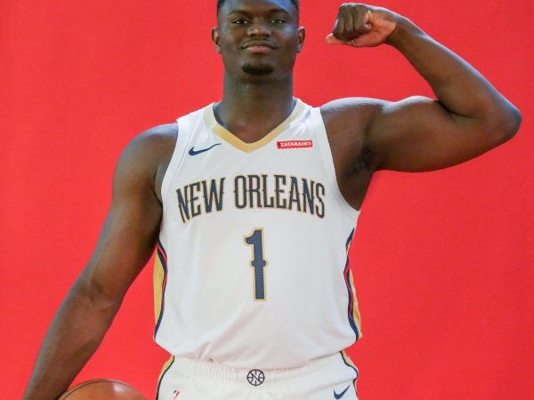 忠誠起來！「詹皇 2.0」Zion Williamson 想永遠待在鵜鶘：「我要跟 Kobe 和 Dirk 一樣偉大！」