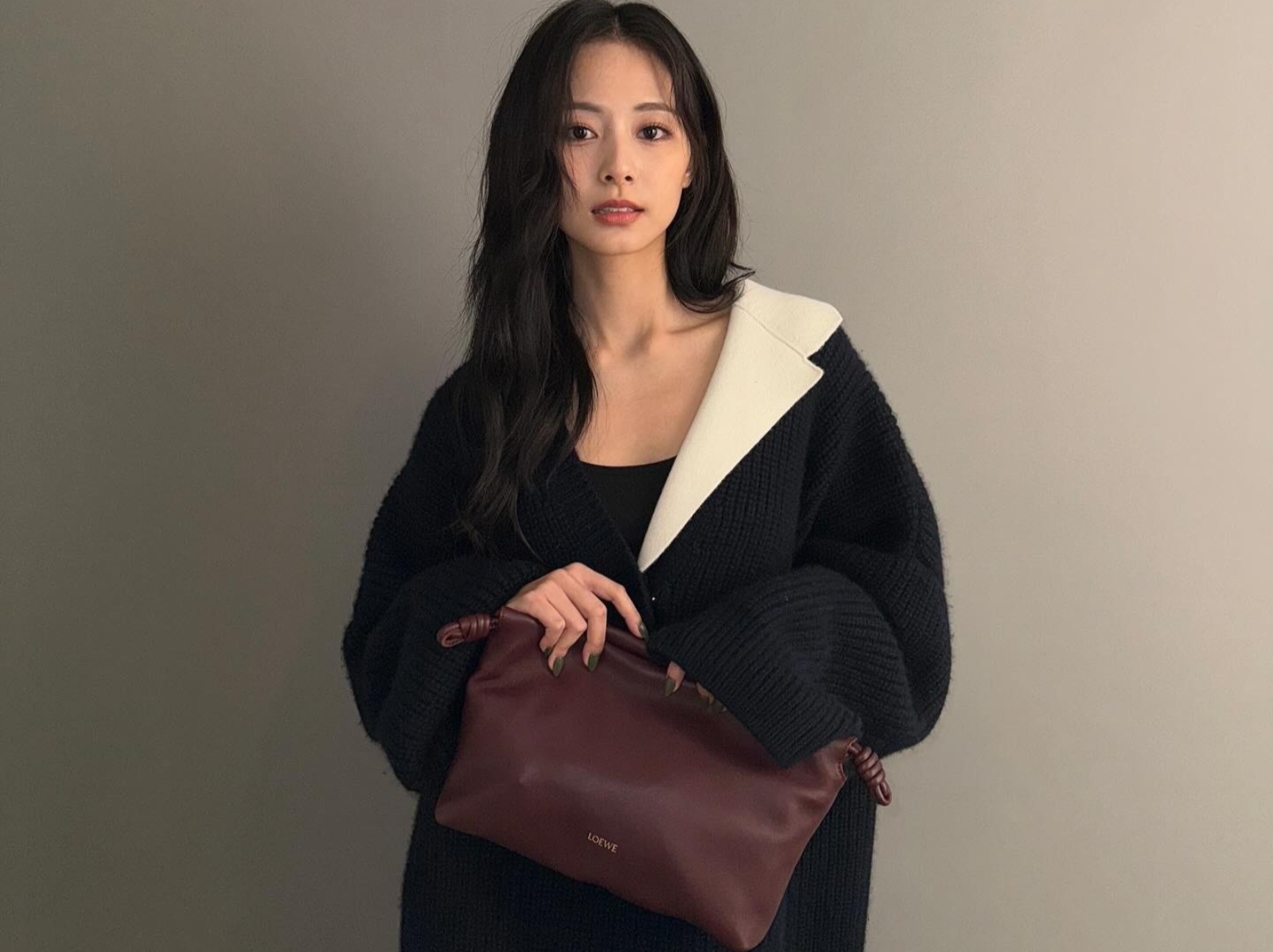 上班通勤 OL 精品包包女生 10 款推薦：空姐適合 YSL、律師推薦 Prada、業務背 LV 才賺錢！
