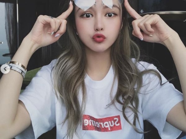 身為羅志祥的女人 有上百雙限量球鞋也是很合理的!周揚青這 3 招「球鞋穿搭術」鞋餓女子必須學起來!