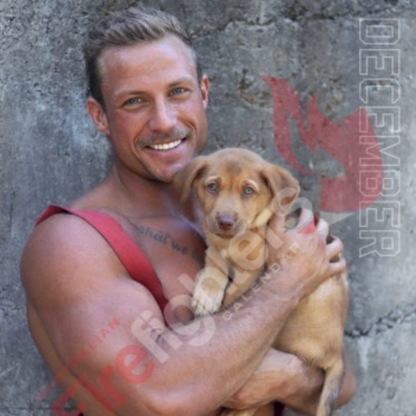 好想當那隻羊哦～2020 猛男月曆又來了！看這次救火英雄又用哪些奇招「露大肌肌」？