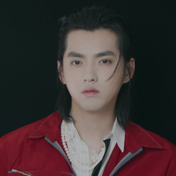 這次不吃大碗寬麵！吳亦凡突發新歌〈破曉〉讓嘻哈粉全都跪了：「下一首洗腦神曲出現！」