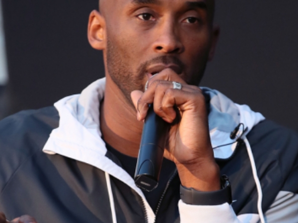 「練習運好幾顆球根本沒用！」Kobe 狂批現今籃球教練都在誤導學員：「無球跑動才是王道！」