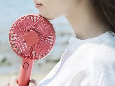 熱到ㄎㄧㄤ掉！這 5 款「隨身風扇」保證去你的熱，其中一款甚至號稱「行動空調」