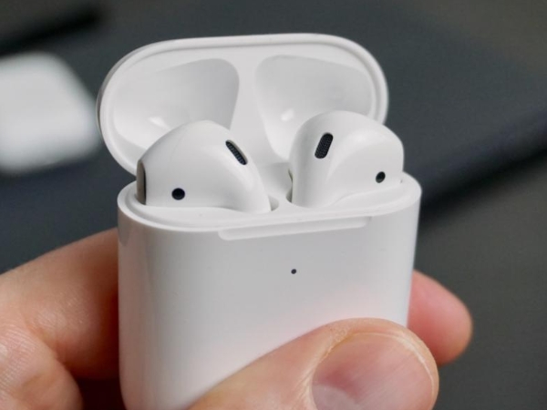 現省 1000 元！在 Costco 驚見超便宜蘋果「AirPods 2」，果迷：這個價錢在外面只能買初代...