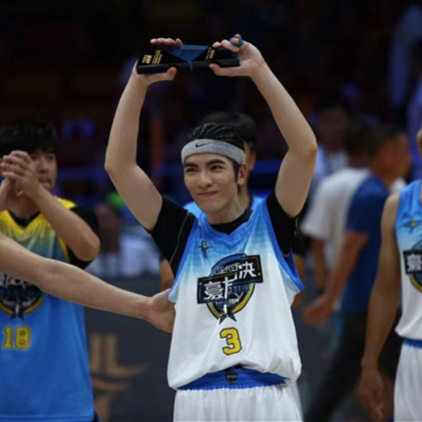 蕭敬騰爆砍46分還賞林書豪超大鍋！重摔手掌受傷依舊勇奪MVP…