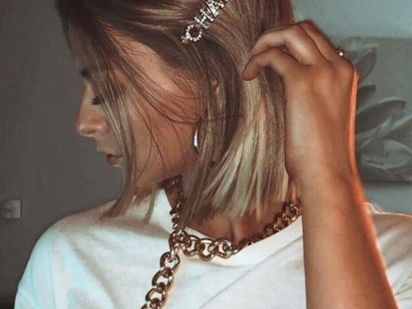 裝逼就靠它們了！GUCCI、CHANEL⋯今年時尚圈最火 4 款「精品髮夾」買不起精品包就買它吧！