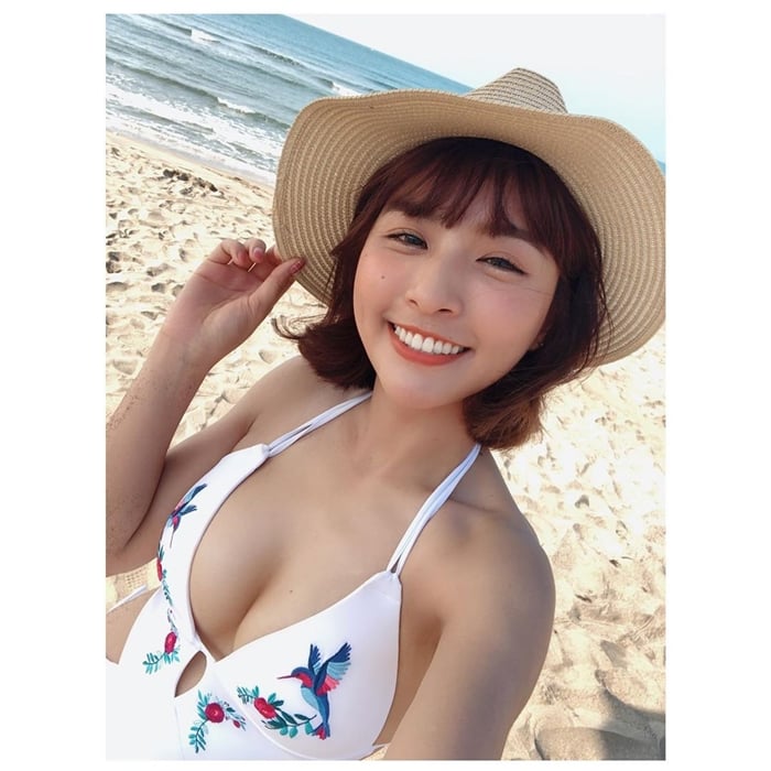 峮峮《一見峮心》美胸寫真遭網瘋傳　心血被糟蹋她淚喊：將開始蒐證，不要再轉了！