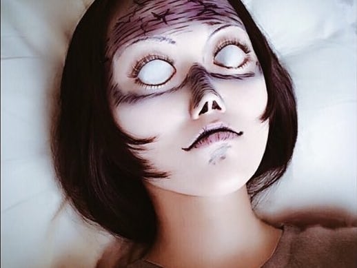 超強神還原！美女 Coser 扮「伊藤潤二漫畫角色」嚇歪一群網友：長得像富江也是一種實力⋯