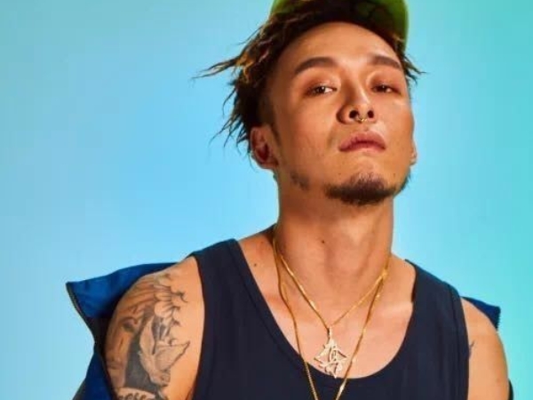 《中國有嘻哈》徐真真指控台北演唱會「臨時喊卡」是因被逼刪文?主辦方半夜回應了....