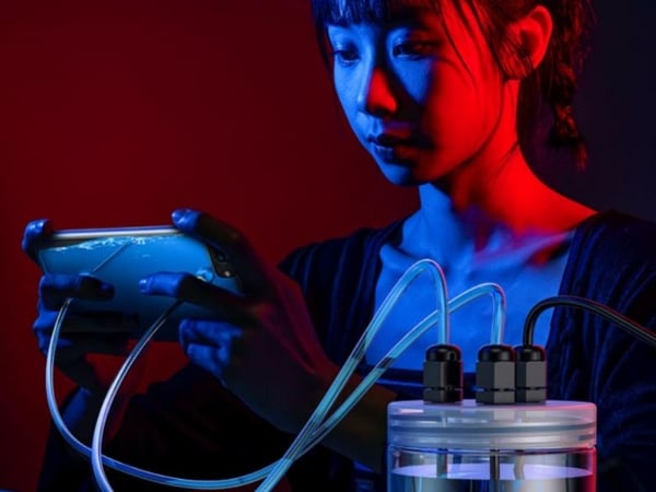 寶可夢刷步器、手機冷卻器也太狂！用這些「傢伙」玩手遊根本開外掛，讓你的勝場率大躍進