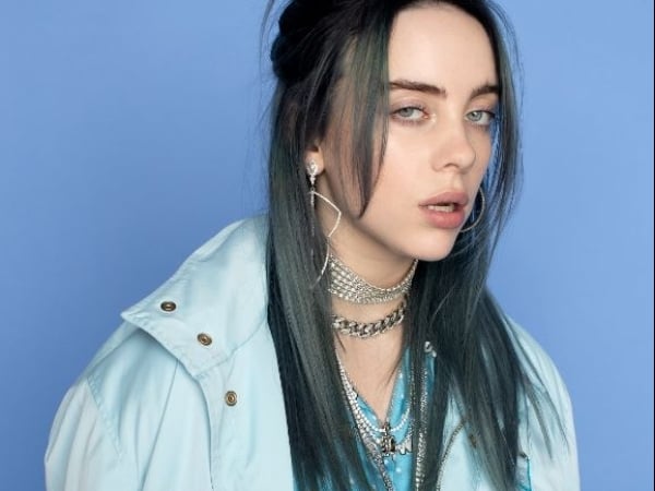 Billie Eilish 爆紅其實全是靠好運氣?怪奇比莉分析自己成功原因,讓你更佩服這位 17 歲少女!