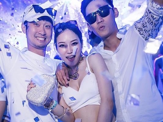亞洲最大盛會《白色派對》強勢回歸！傳世奇才 Vini Vici 8 月 30 日、31 日降臨台灣！