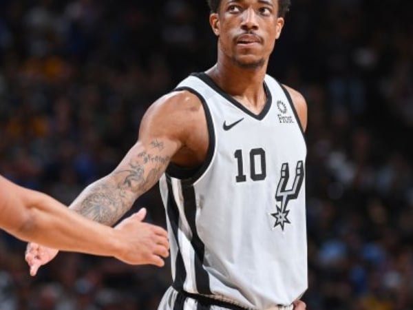 聯盟5大交易消息！三大魚齊上貨架，MELO、INGRAM尼克聚首？