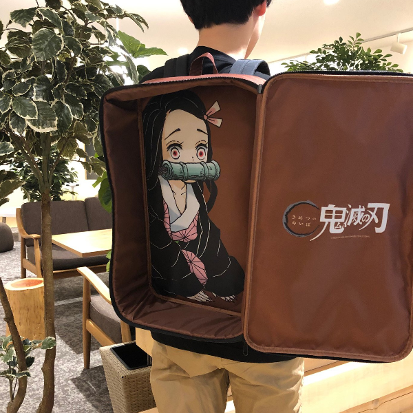 原來這就是有妹妹的港覺！日本推出《鬼滅之刃》炭治郎同款後背包，讓你揹著禰豆子到處趴趴走！