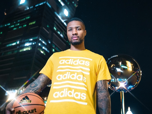 與國蛋、熊仔同台 Battle！Damian Lillard 第 3 度訪台，超大號三分 + 饒舌新歌串燒炸翻所有球迷！