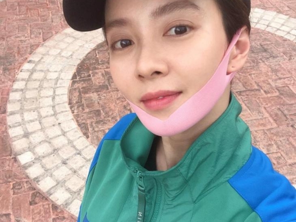 《Running Man》「懵智」宋智孝年近 40 素顏照樣美在等！全靠這 3 個祕技養出「超強童顏」！