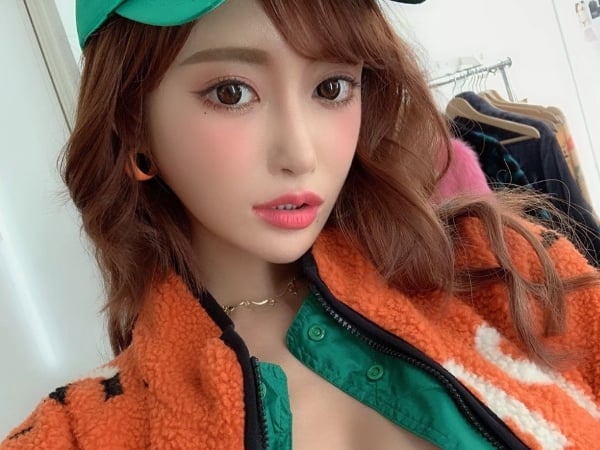 「說的比叫的好聽！」AV 天后明日花綺羅轉行當 Rapper！加入嘻哈圈合作「說唱大咖」