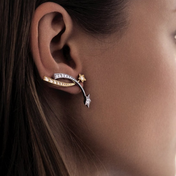 Gigi Hadid、艾瑪華森都在瘋這款「長條耳環」，我們幫你挑了 3 大品牌款式，戴上質感立刻晉升一階！ 