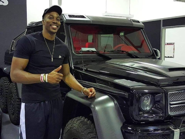 【老 J 推車】驚見「薩諾斯」專屬車款？！細數 Dwight Howard 名車收藏，世界最貴裝甲 SUV 他也有！