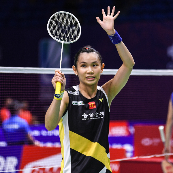 這到底怎麼打的？戴資穎「轉身迷幻回擊」驚呆所有球迷，世界羽聯官方狂讚：「出神入化！」