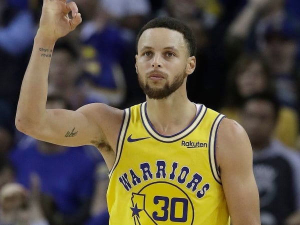 咖哩的野望！新賽季 Curry 直言想拿個人第 3 座 MVP，霸氣放話：「我開幕戰就會射 22 記外線！」